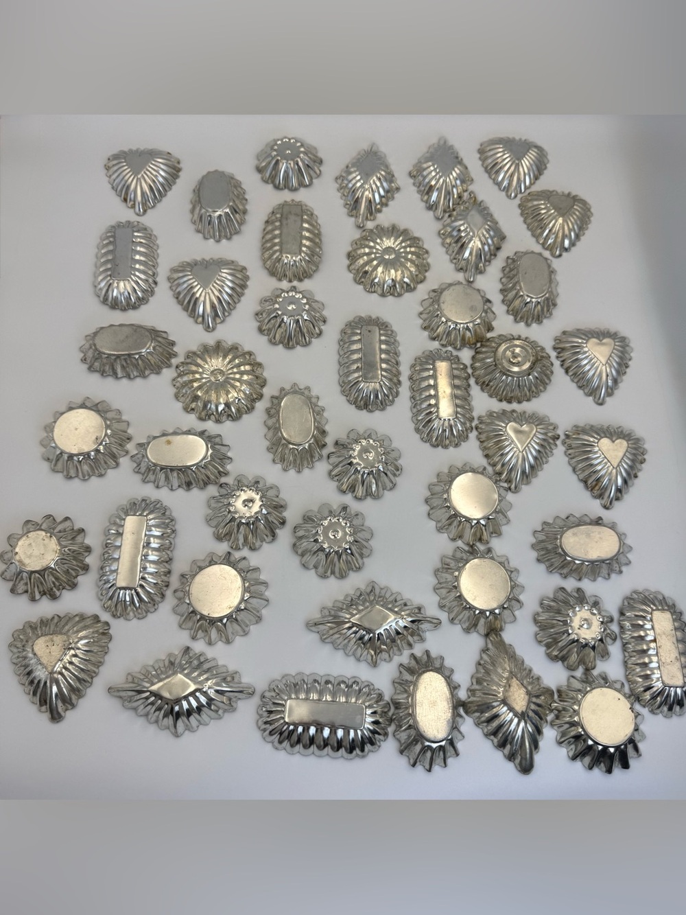 Lot of Mixed Vintage Mini Tart Candy Pastry Tin Molds Metal Tartlets Unique Mold